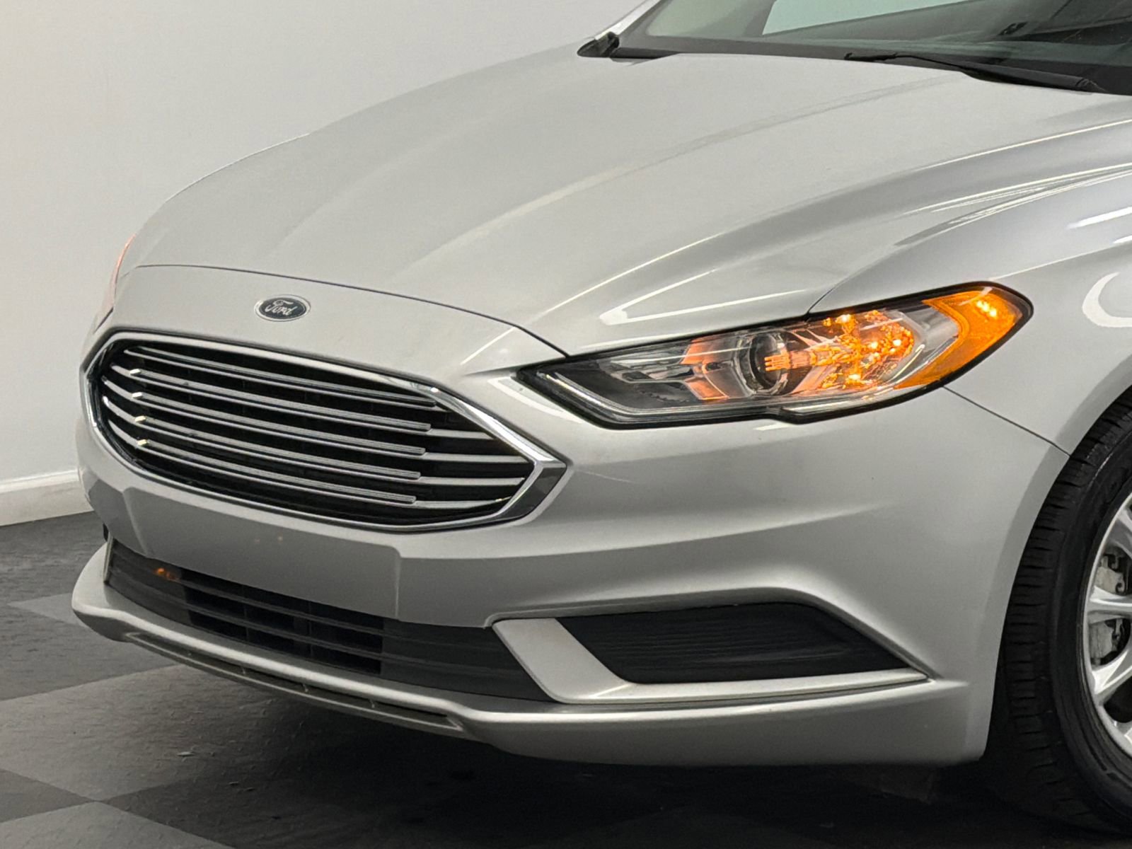Used 2018 Ford Fusion S video 2