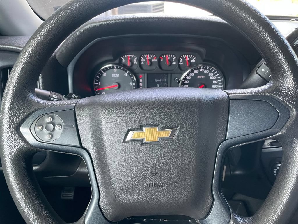Used 2018 Chevrolet Silverado 1500 Custom w/ Custom Value Package AWD/4WD image 20