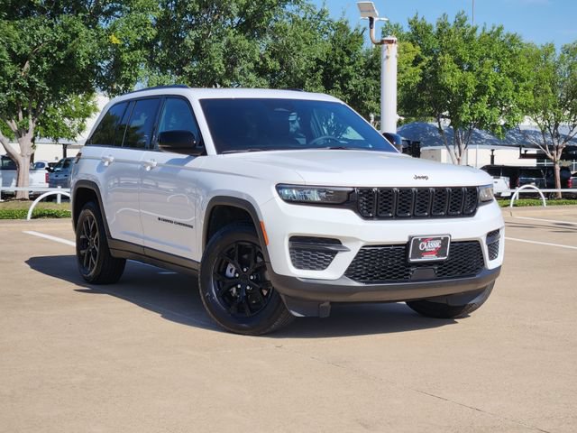 Used 2025 Jeep Grand Cherokee Altitude RWD video 2