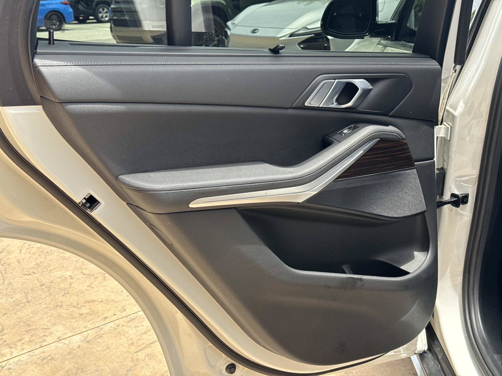 Used 2020 BMW X5 xDrive40i w/ Executive Package AWD/4WD image 25