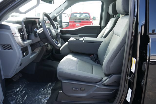 New 2026 Ford F350 XLT w/ XLT Premium Package AWD/4WD image 2