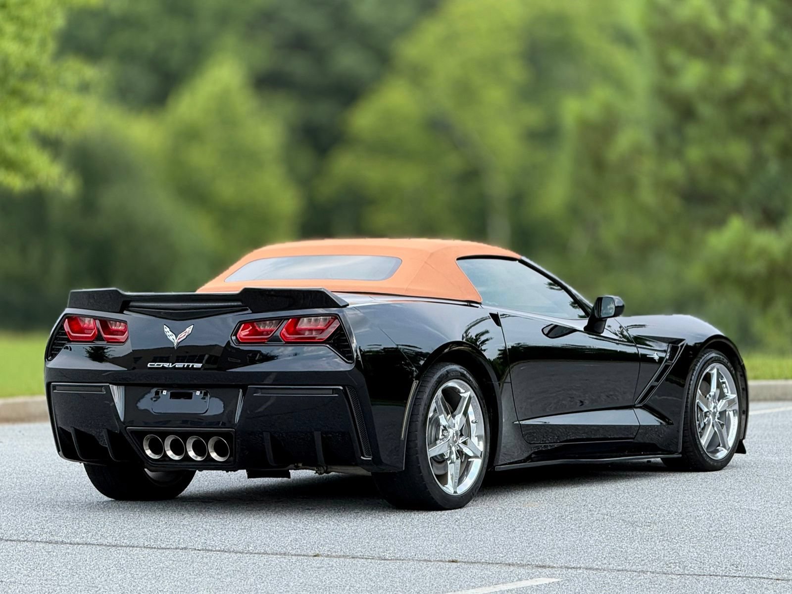 Used 2015 Chevrolet Corvette Stingray Convertible w/ 3LT Preferred Equipment Group RWD image 11