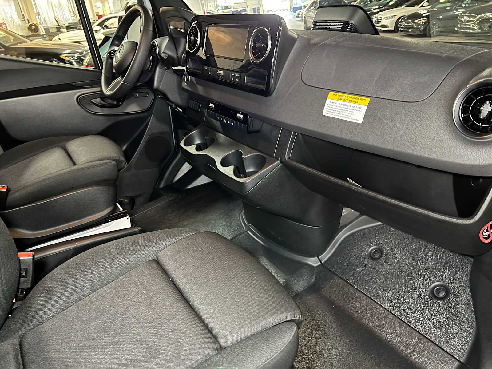 Used 2025 Mercedes-Benz Sprinter 2500 image 11