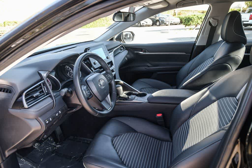 Used 2023 Toyota Camry SE FWD image 16