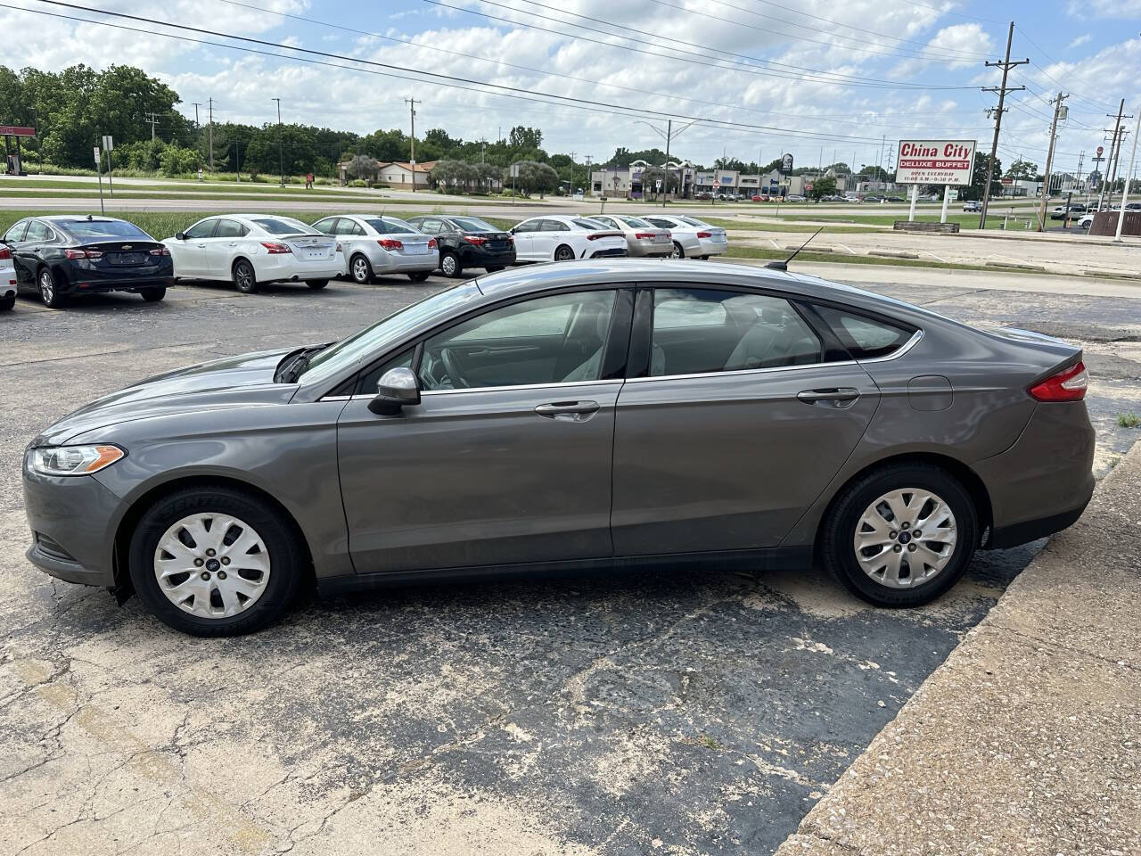 Used 2014 Ford Fusion S FWD image 6