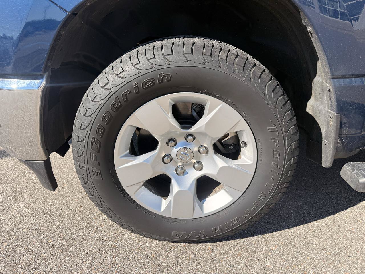 Used 2019 RAM 1500 Big Horn AWD/4WD image 10
