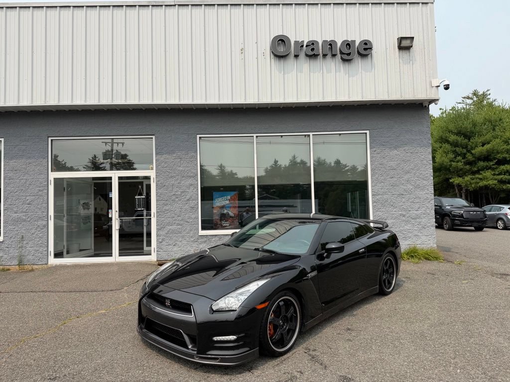 Used 2014 Nissan GT-R Track Edition AWD/4WD video 1