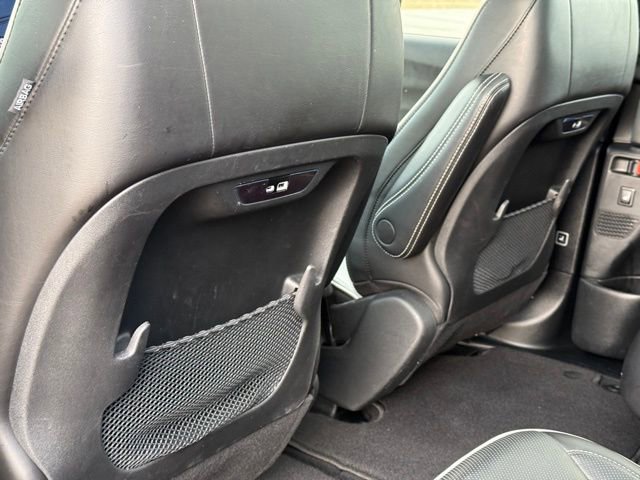 Used 2025 Chrysler Pacifica Limited image 30