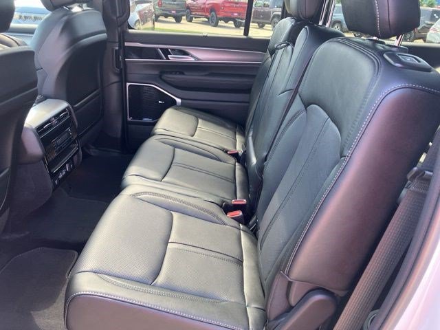 New 2026 Jeep Grand Wagoneer L Limited AWD/4WD image 26