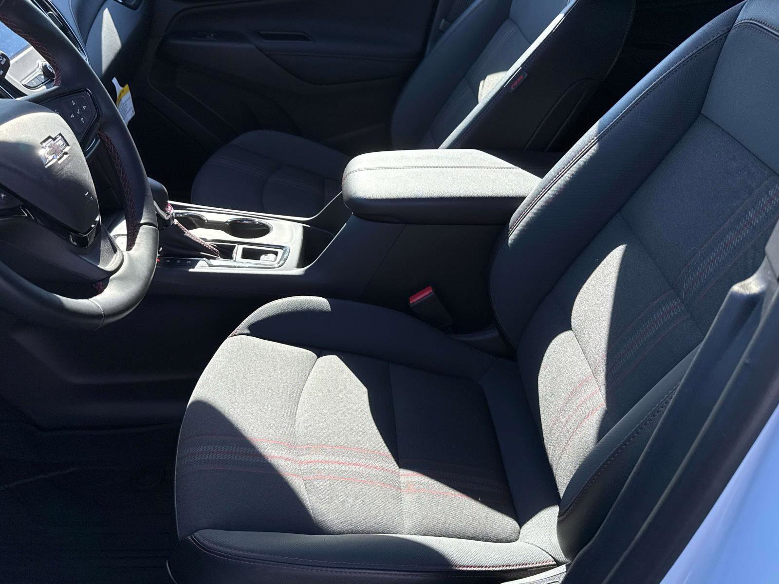 Used 2024 Chevrolet Equinox RS image 23