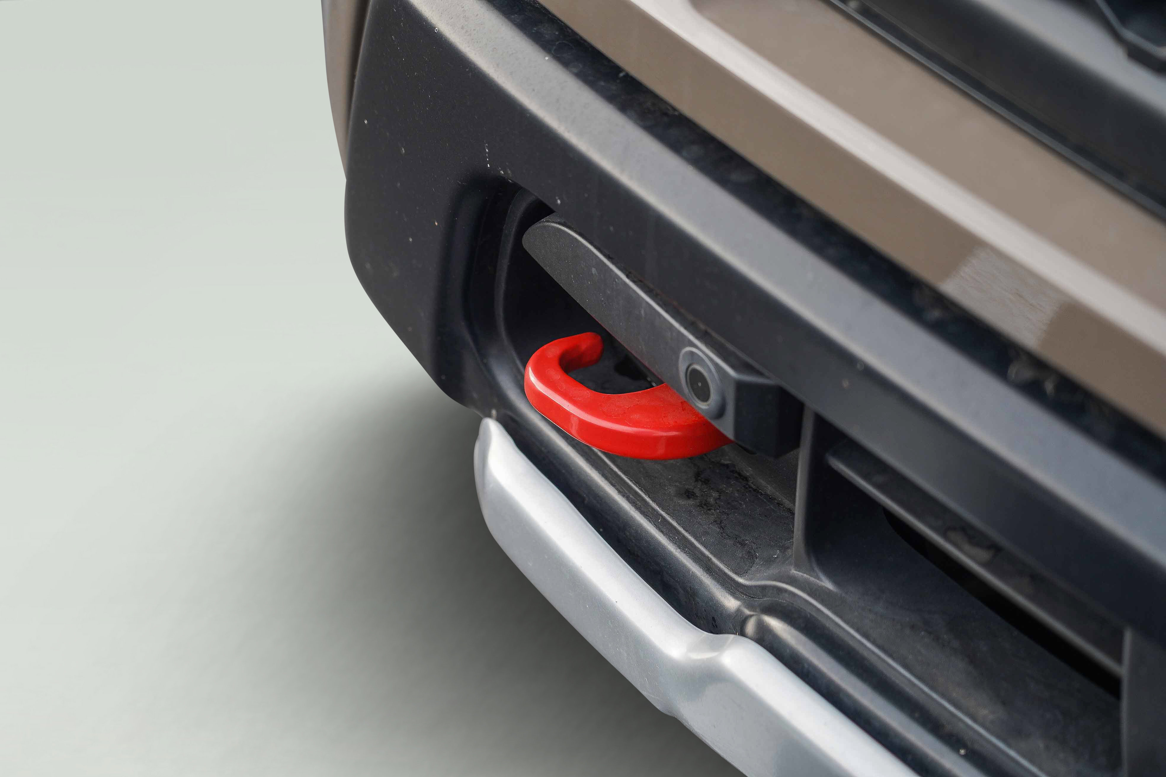 Used 2024 Nissan Titan PRO-4X w/ Pro-4x Utility Package image 5