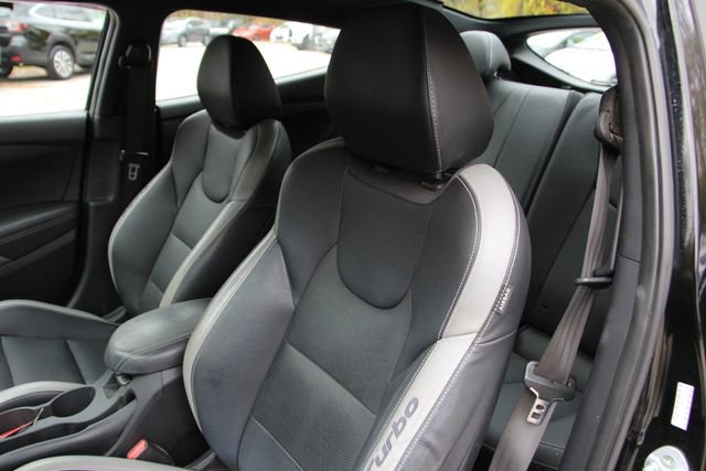 Used 2017 Hyundai Veloster Turbo image 14