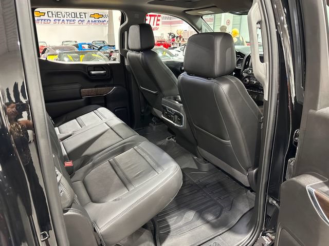 Used 2021 GMC Sierra 1500 Denali w/ Denali Ultimate Package AWD/4WD image 13