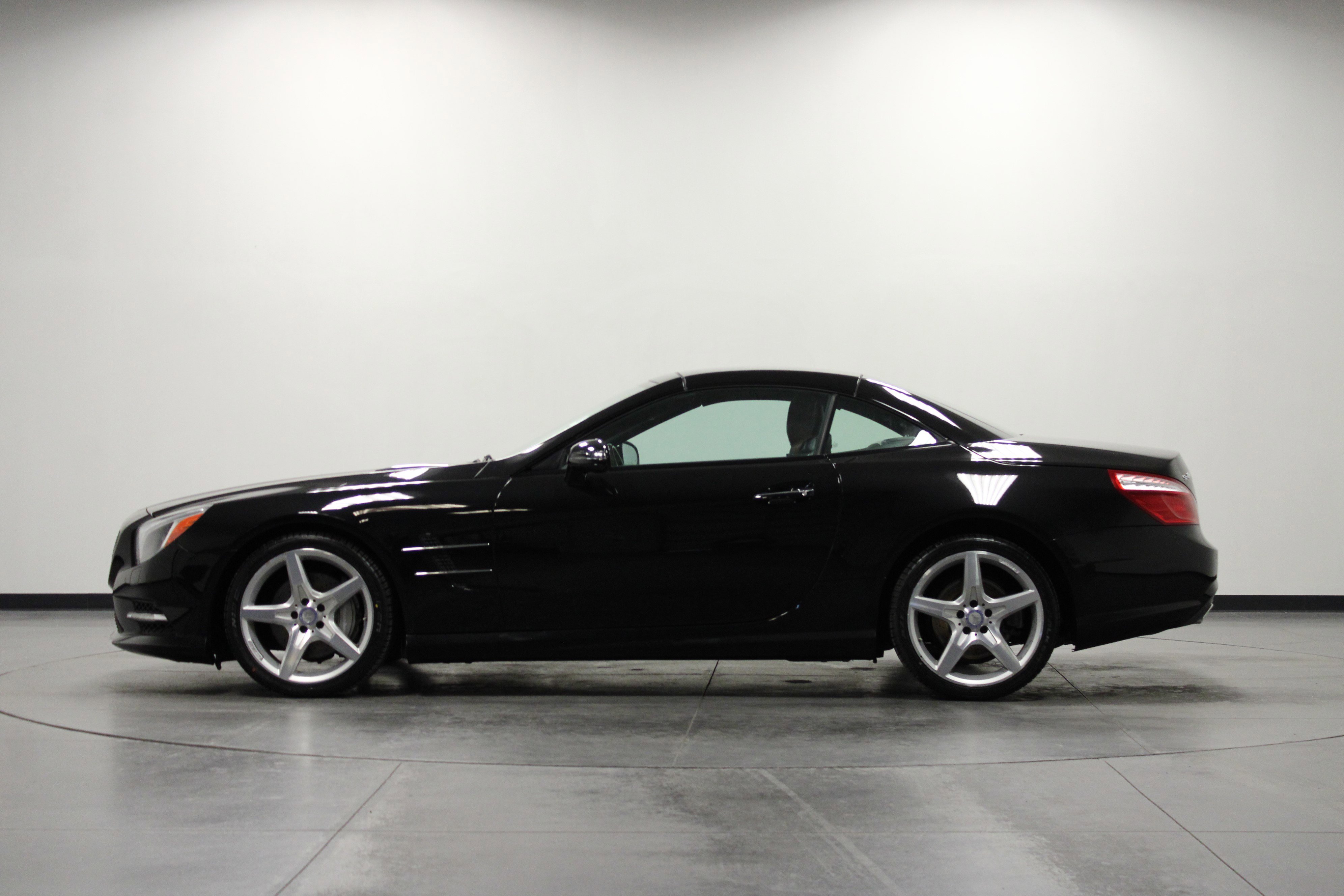 Used 2015 Mercedes-Benz SL 400 image 7