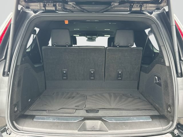 Used 2024 Cadillac Escalade ESV Luxury w/ LPO, Floor Liner Package AWD/4WD image 18