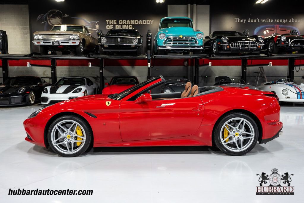 Used 2016 Ferrari California T image 5