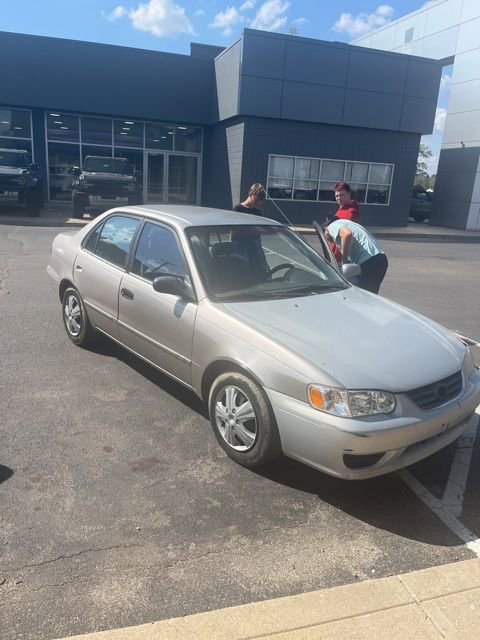 Used 2001 Toyota Corolla LE