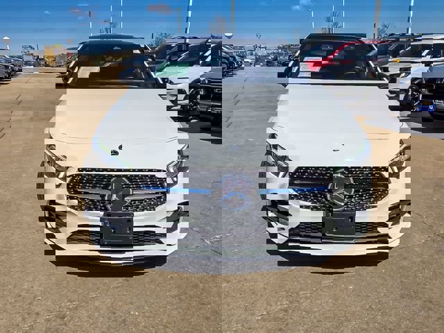 Used 2022 Mercedes-Benz A 220 4MATIC image 7