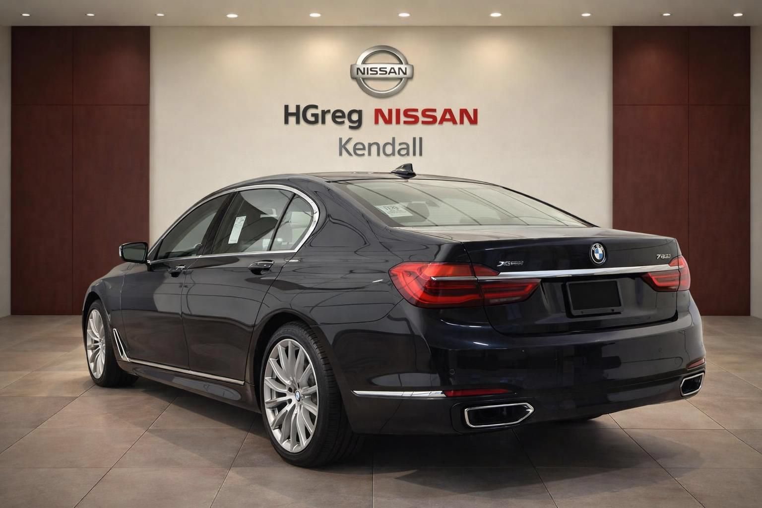 Used 2019 BMW 740i xDrive w/ Executive Package AWD/4WD image 4