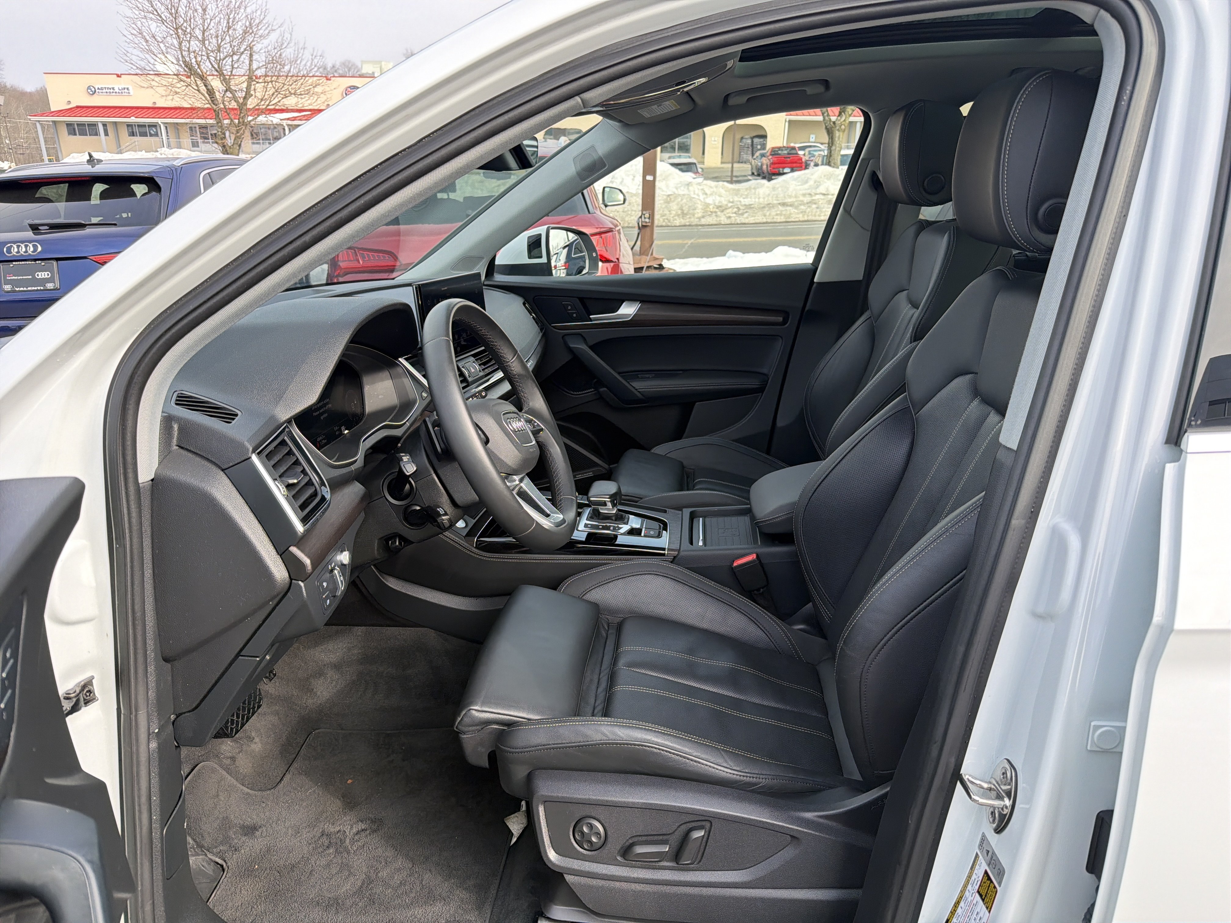 Certified 2023 Audi Q5 2.0T Prestige w/ Prestige Package AWD/4WD image 6