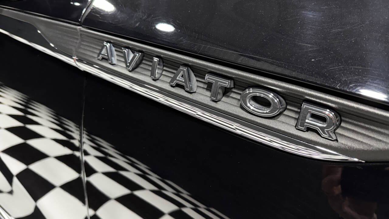 Used 2021 Lincoln Aviator AWD image 18