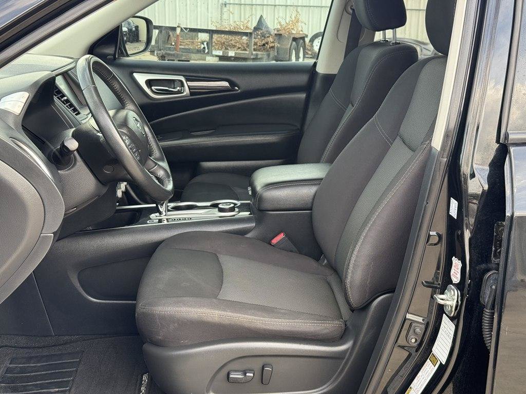 Used 2020 Nissan Pathfinder SV AWD/4WD image 9