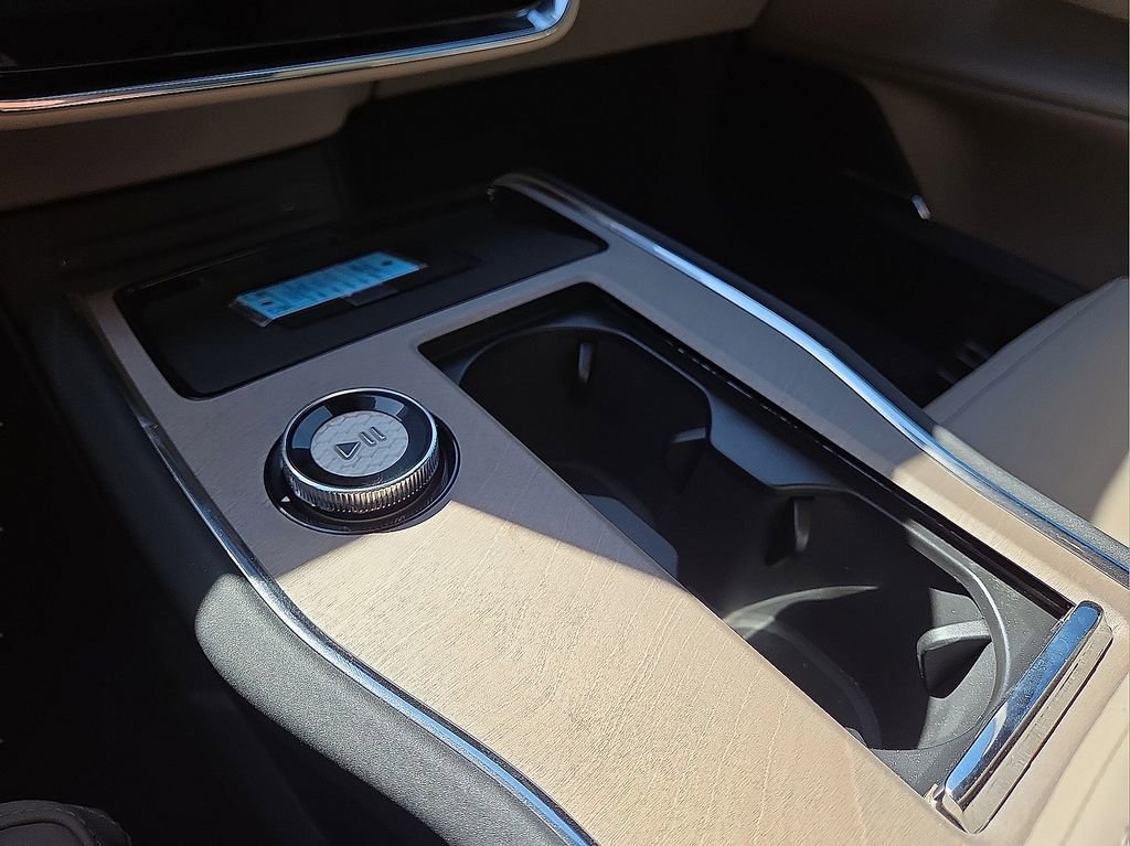 New 2026 Volvo EX90 Plus RWD image 29