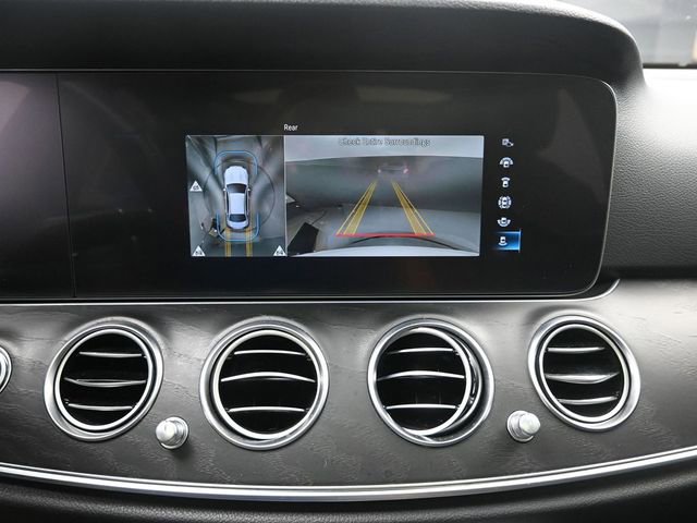 Used 2022 Mercedes-Benz E 450 4MATIC Sedan image 12