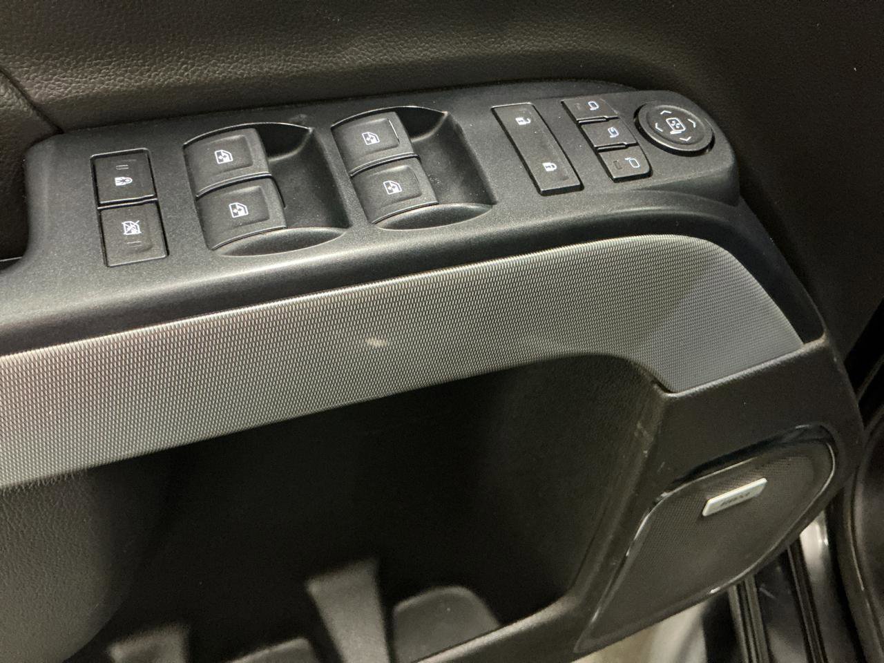 Used 2019 Chevrolet Silverado 2500 LTZ w/ Duramax Plus Package AWD/4WD image 14