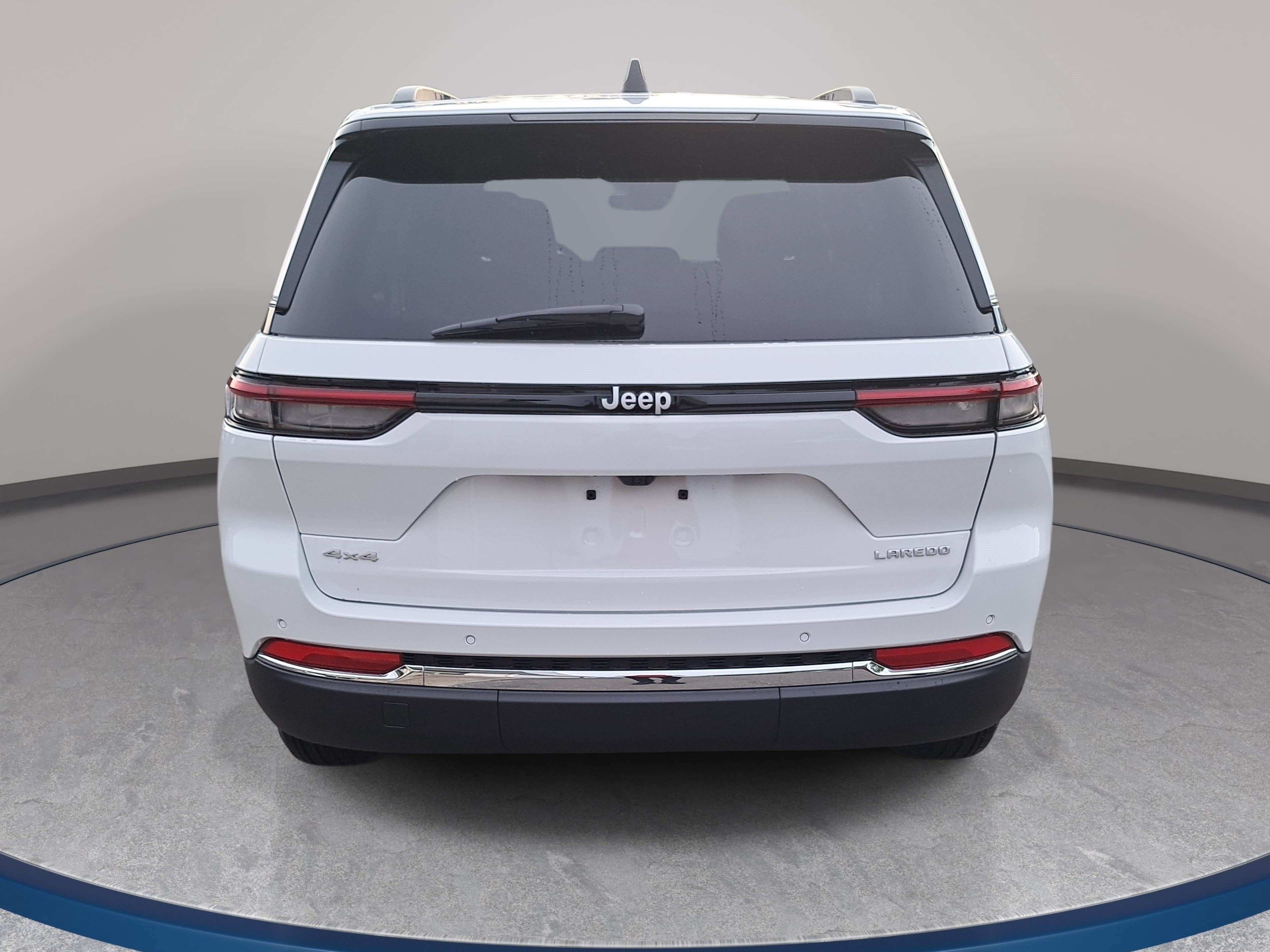 New 2026 Jeep Grand Cherokee Laredo AWD/4WD image 6