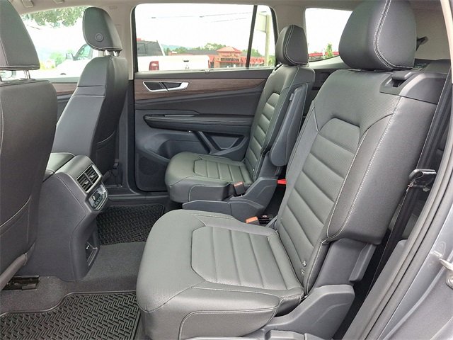 New 2025 Volkswagen Atlas SEL image 12