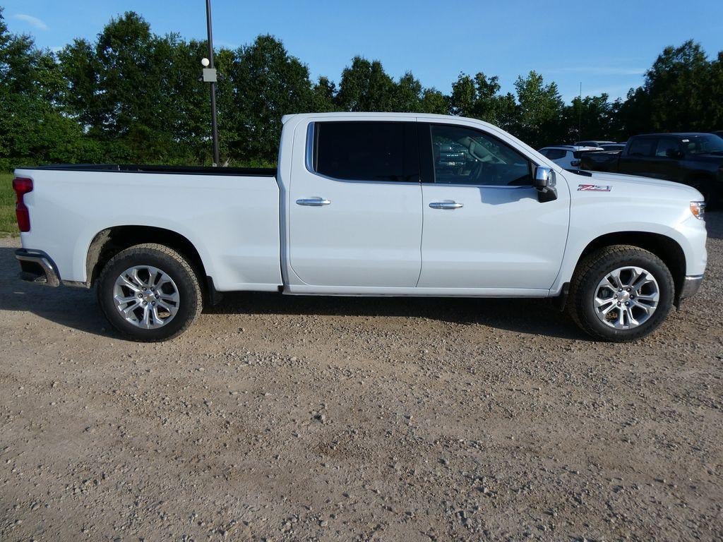 New 2026 Chevrolet Silverado 1500 LTZ w/ LTZ Premium Package AWD/4WD image 3