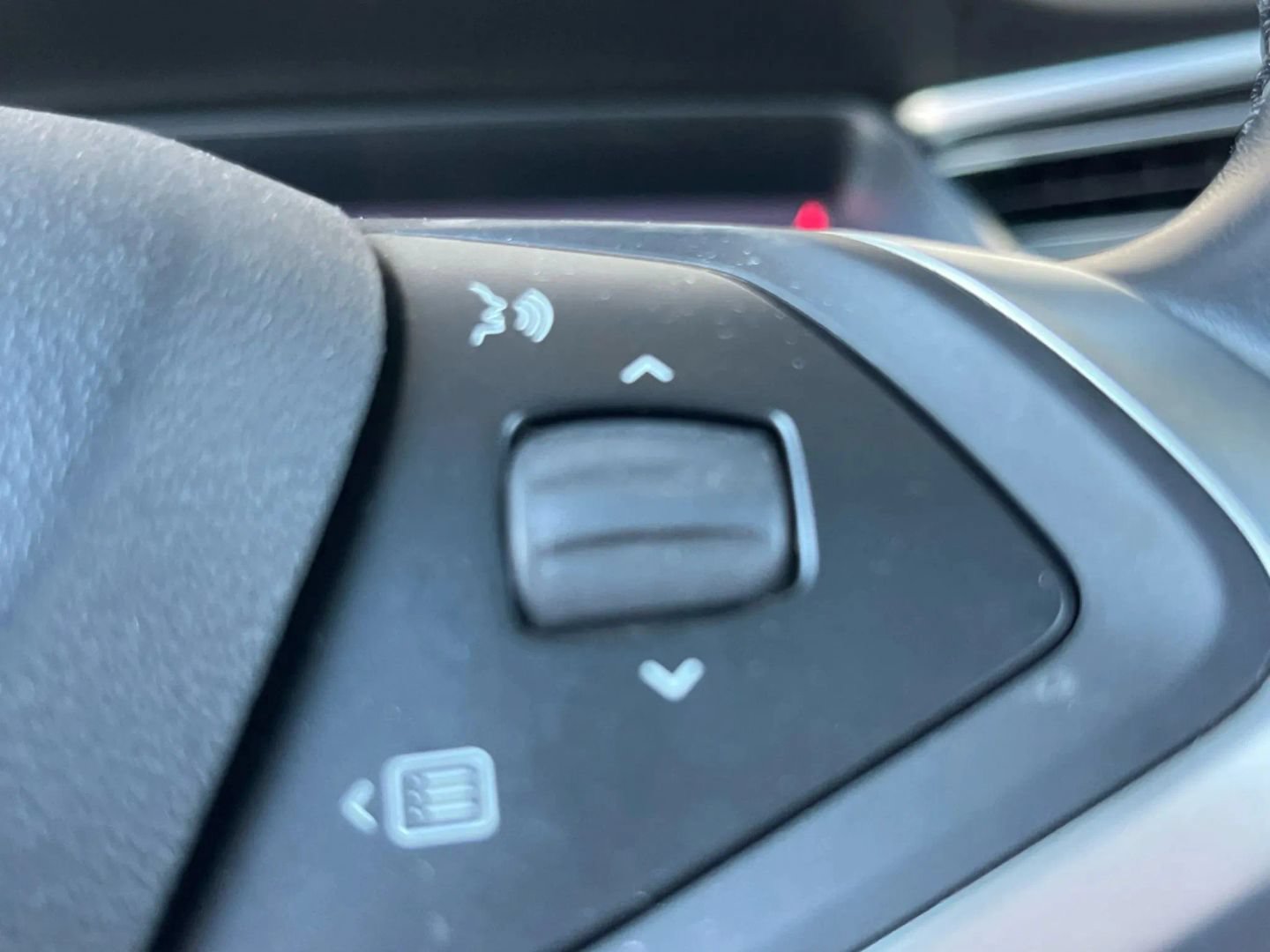 Used 2017 Tesla Model X 100D AWD/4WD image 32