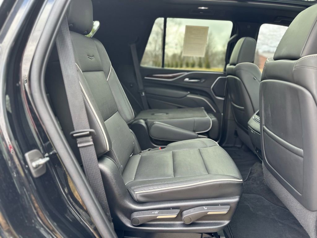 Used 2022 Cadillac Escalade Premium Luxury image 26