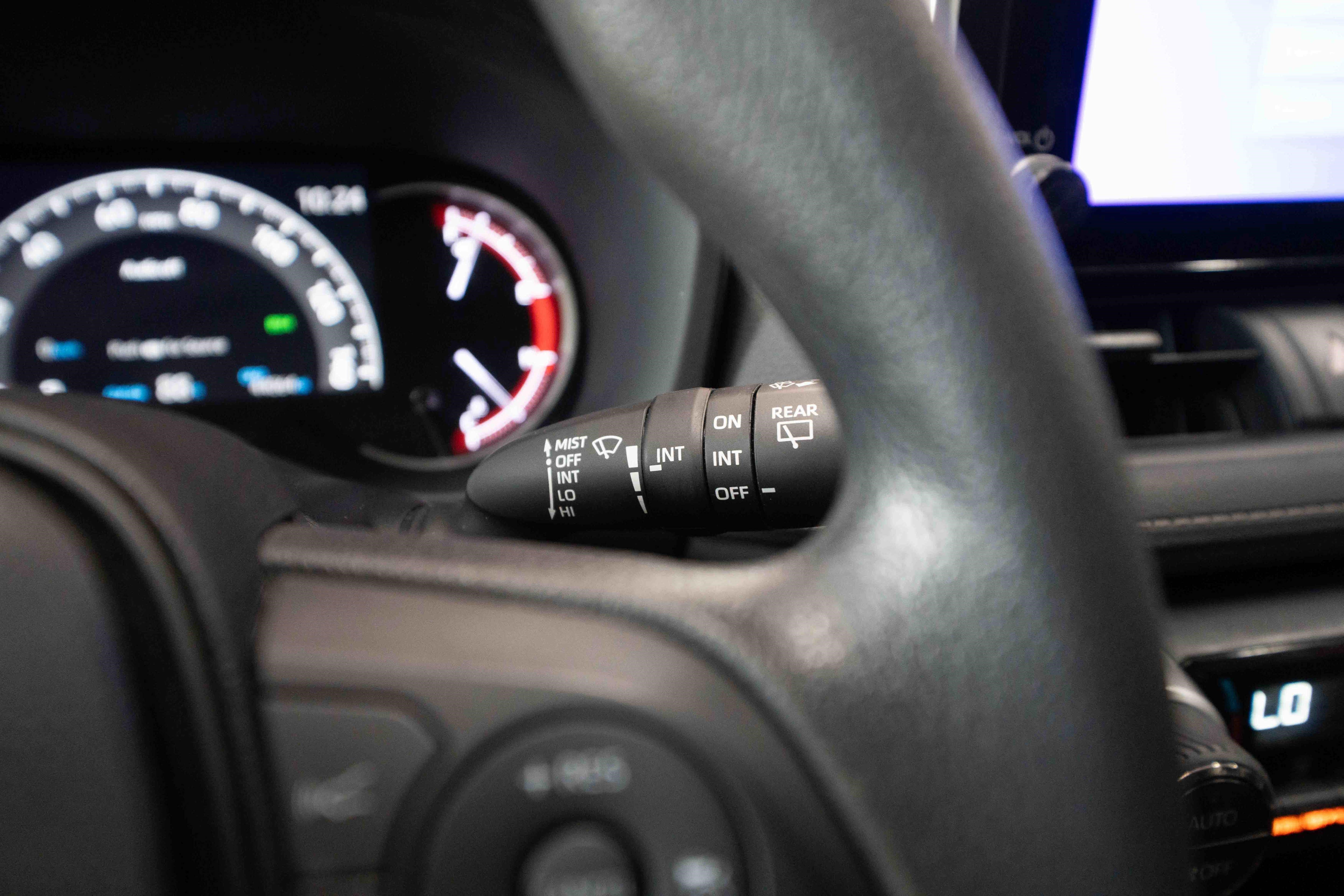 Used 2023 Toyota RAV4 XLE AWD/4WD image 14