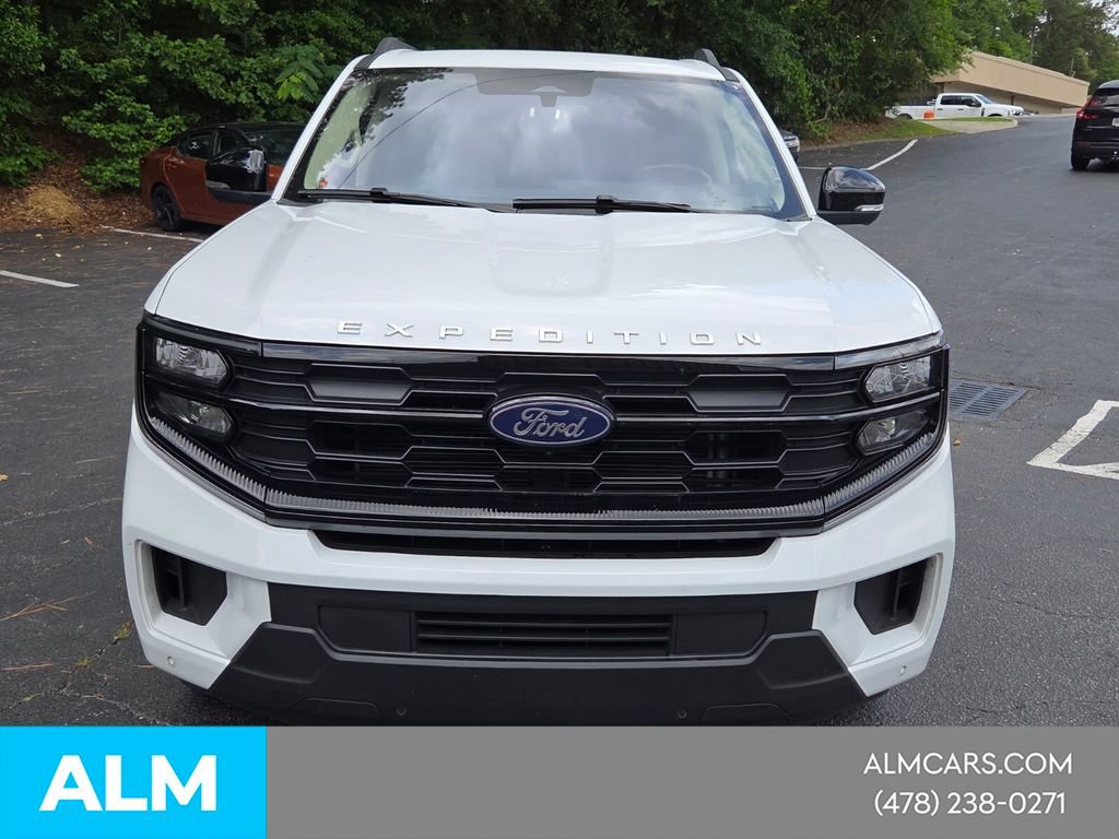 Used 2025 Ford Expedition Active AWD/4WD image 10