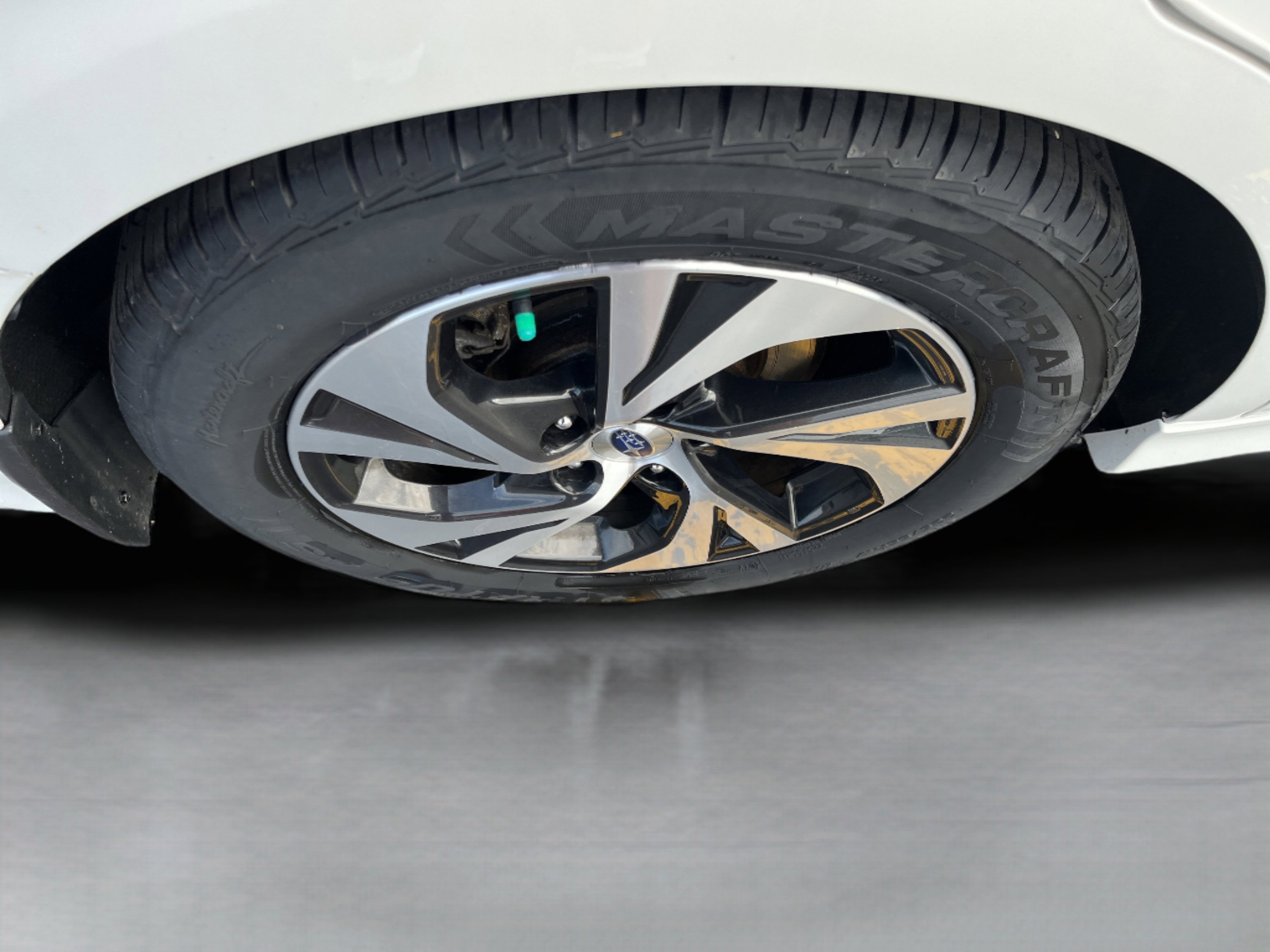 Used 2024 Subaru Legacy Premium AWD/4WD image 9
