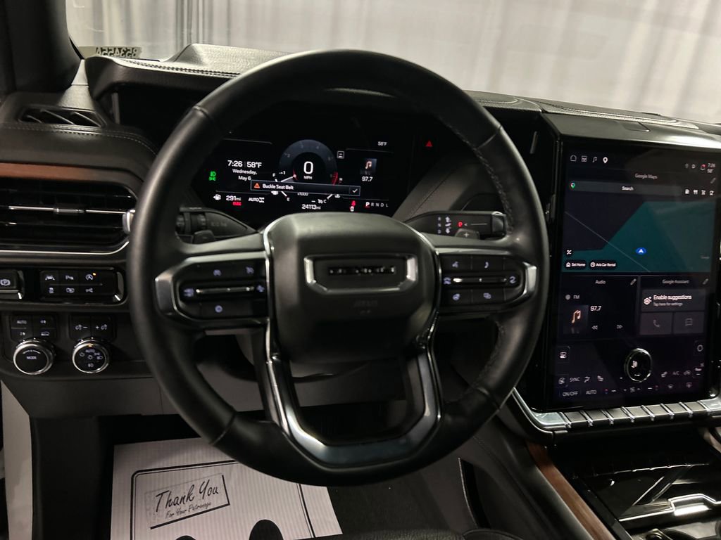 Used 2025 GMC Yukon Denali AWD/4WD image 15
