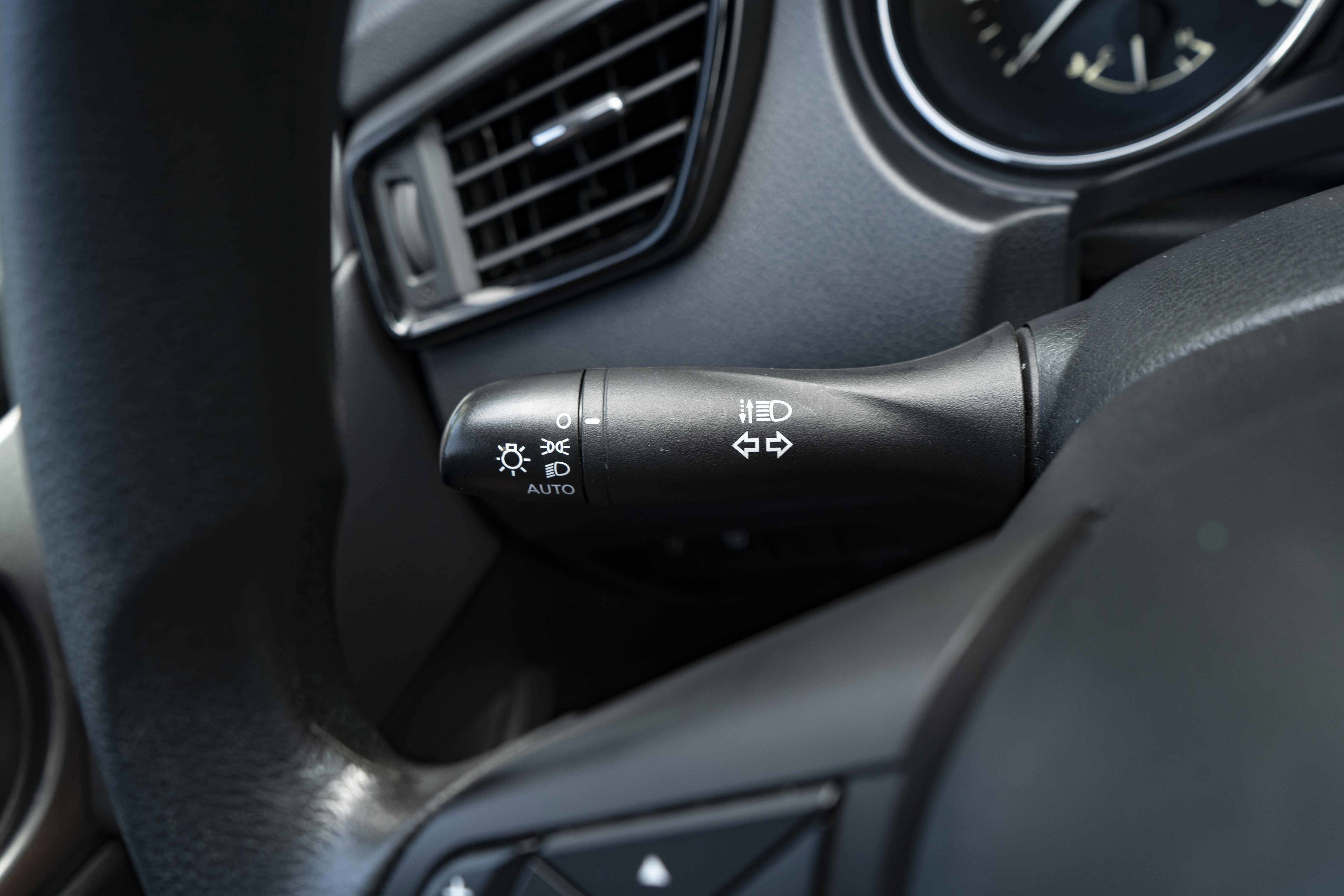 Used 2020 Nissan Rogue Sport S w/ Appearance Package FWD image 23