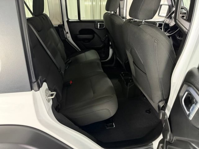 Used 2022 Jeep Wrangler Unlimited Sport AWD/4WD image 10