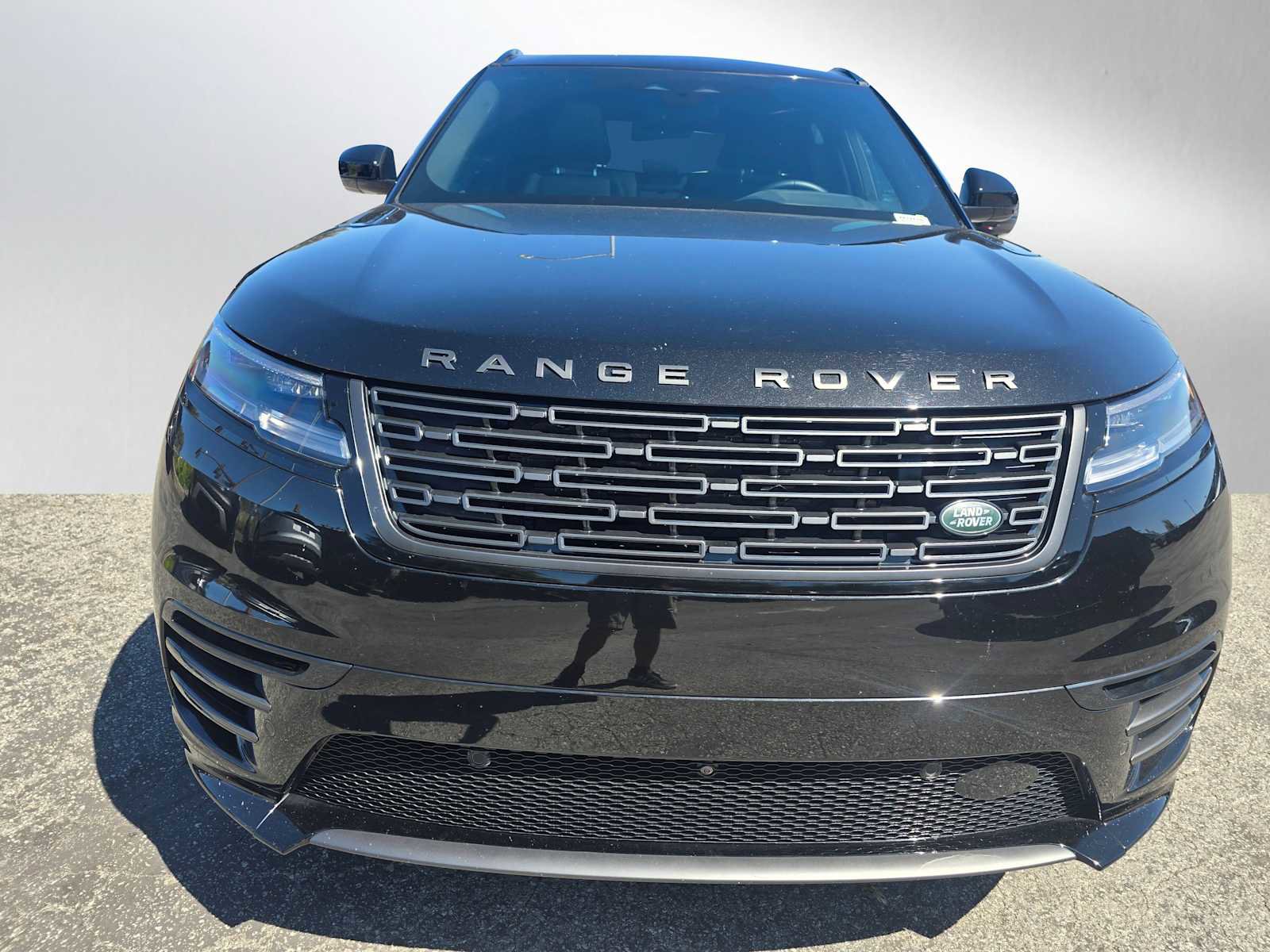 Used 2026 Land Rover Range Rover Velar Dynamic SE image 8