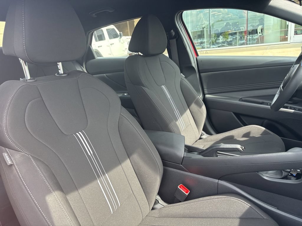 Certified 2026 Hyundai Elantra Sport FWD image 13