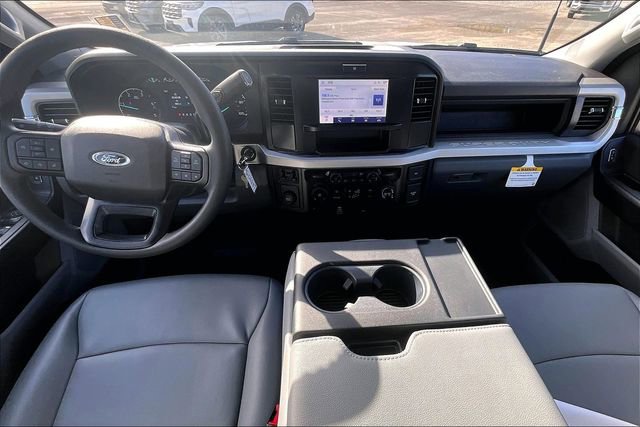New 2026 Ford F350 XL w/ XL Chrome Package RWD image 5