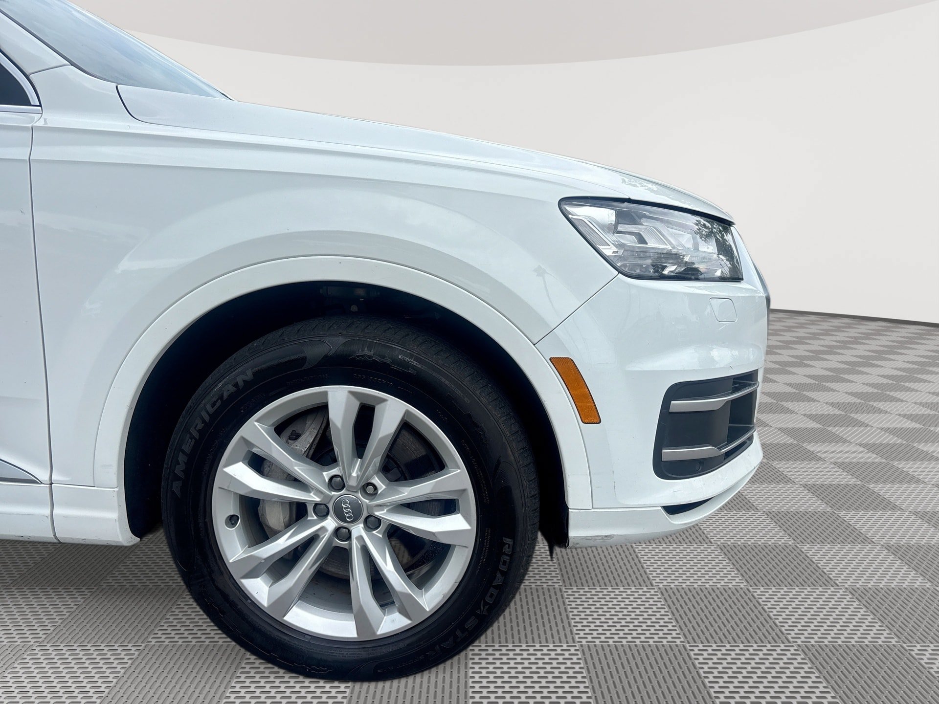 Used 2019 Audi Q7 3.0T Premium Plus AWD/4WD image 31