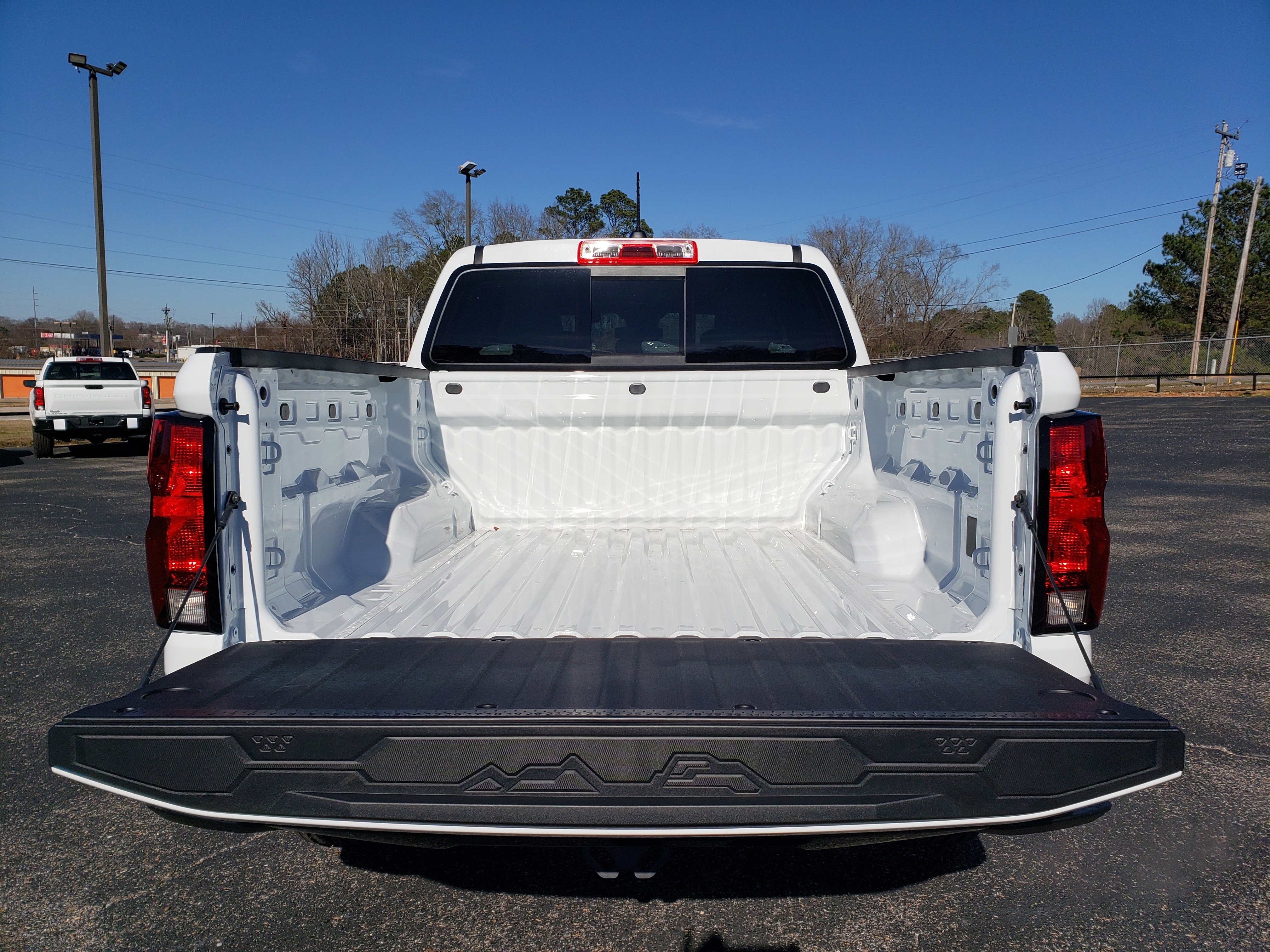 New 2026 Chevrolet Colorado W/T image 9