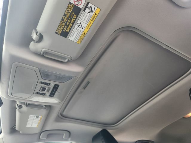 Used 2020 Toyota RAV4 Limited FWD image 19