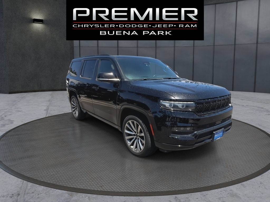 Used 2022 Jeep Grand Wagoneer Series II w/ Convenience Group III AWD/4WD image 2