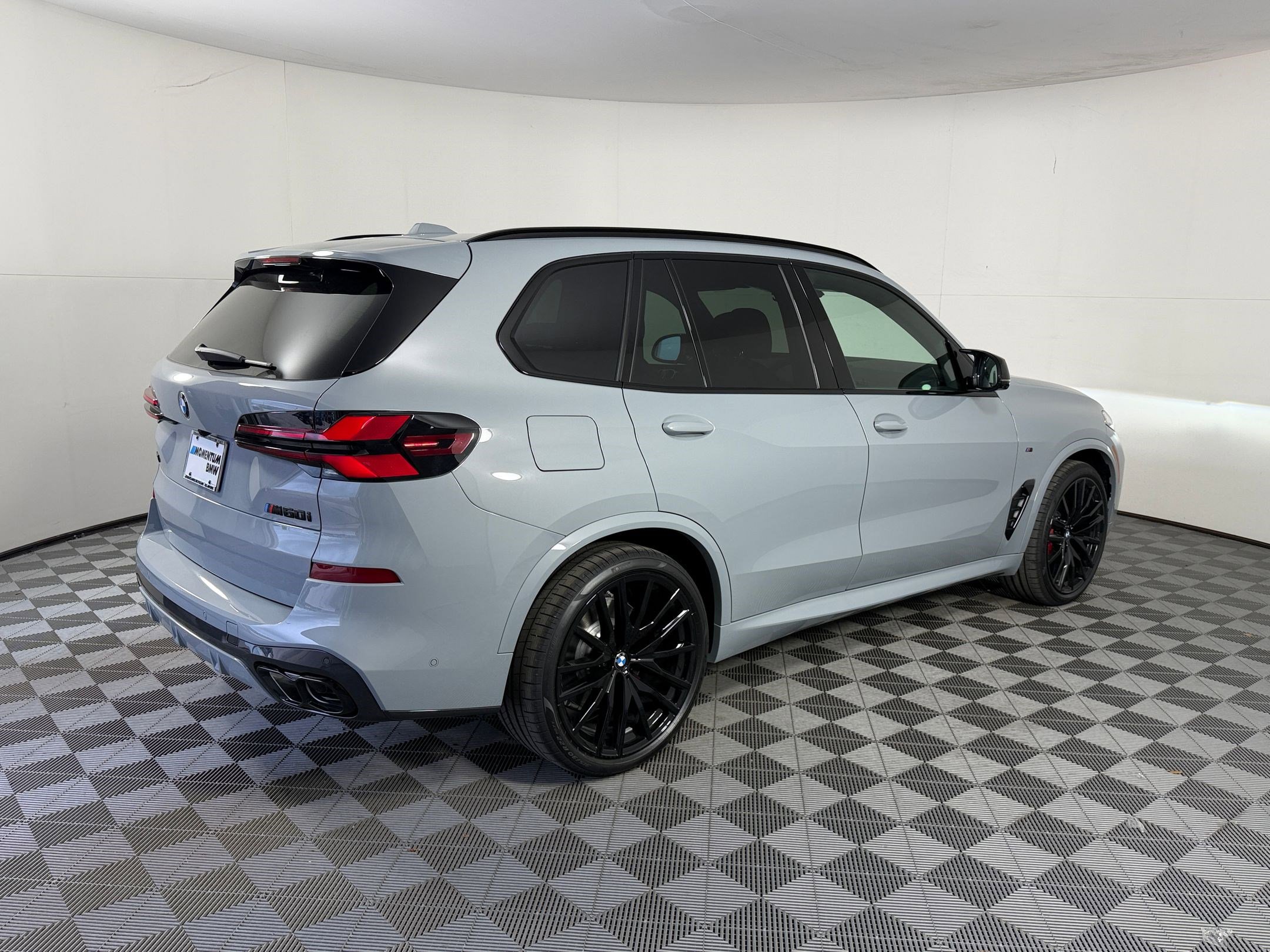 New 2026 BMW X5 M60i AWD/4WD image 9