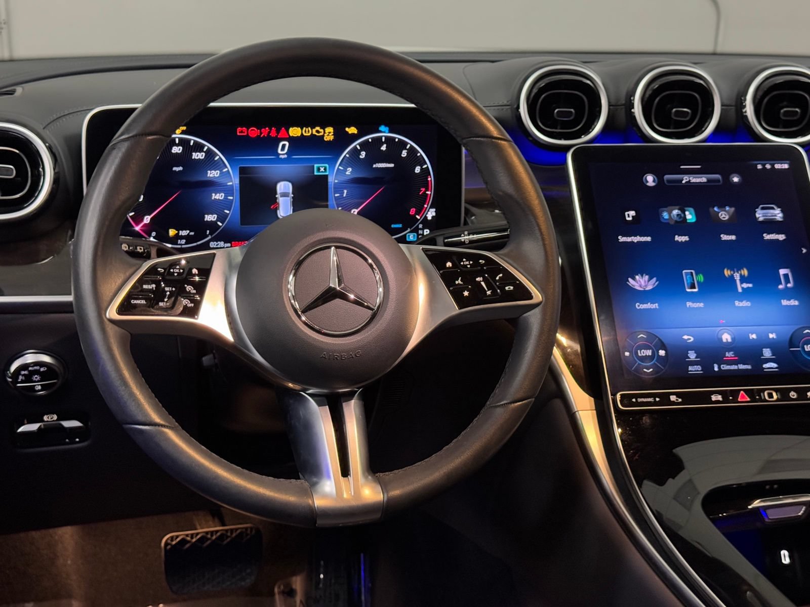 Used 2023 Mercedes-Benz GLC 300 image 34