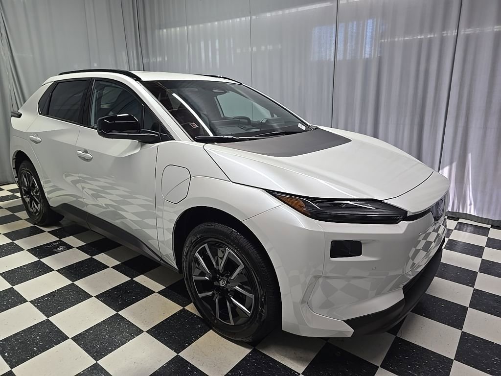 New 2026 Subaru Solterra AWD/4WD image 3